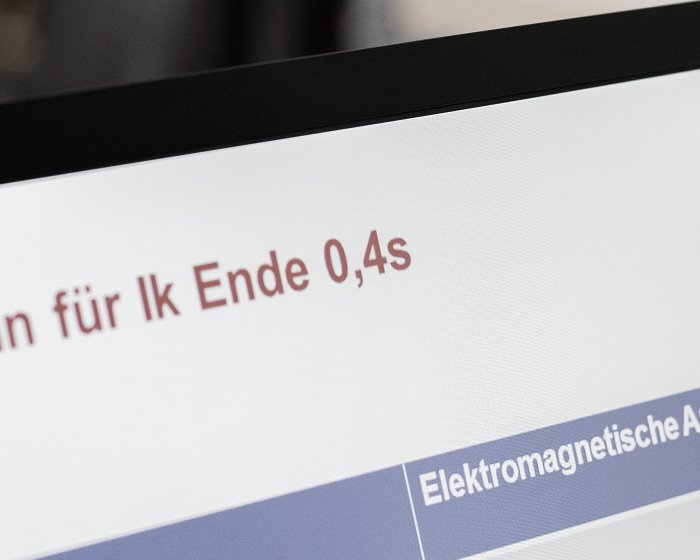 Elektrische Installationen im Einfluss von Bahnanlagen